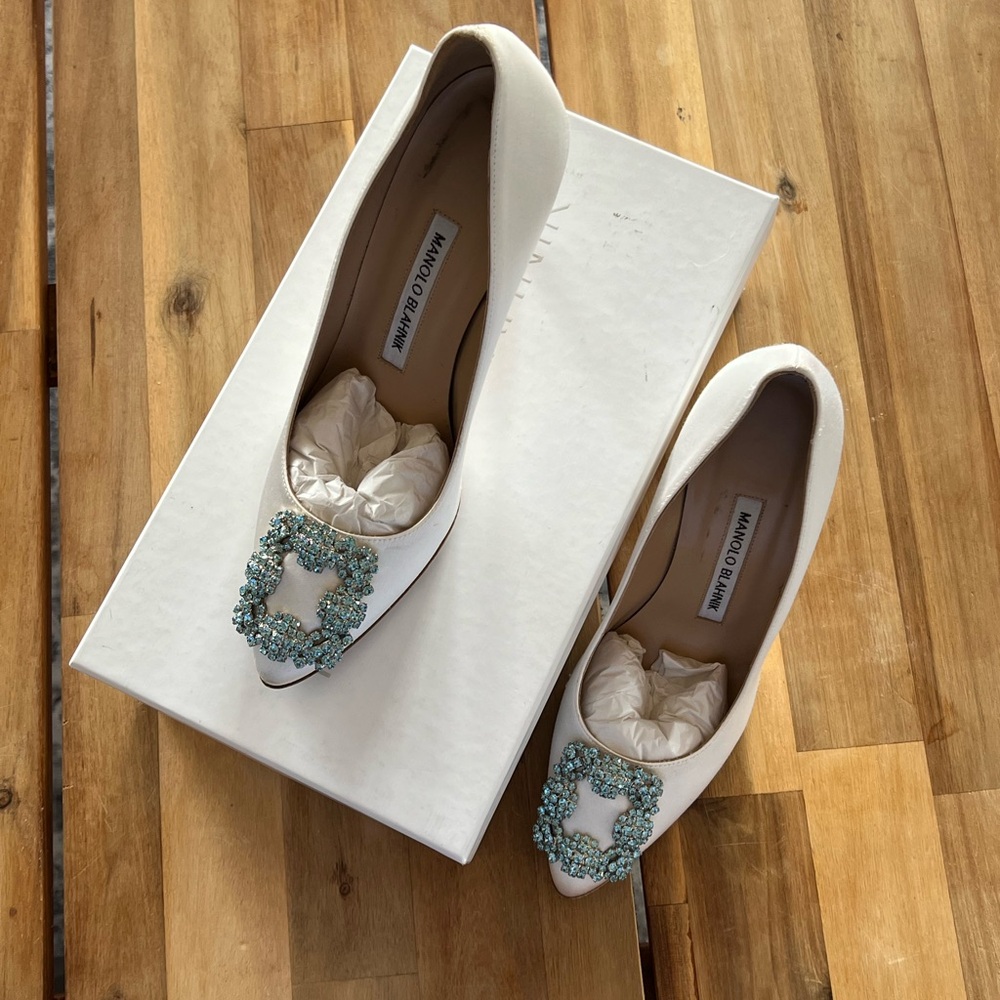 Manolo Blahnik White Heels with Crystal Embellishments (120 mm)